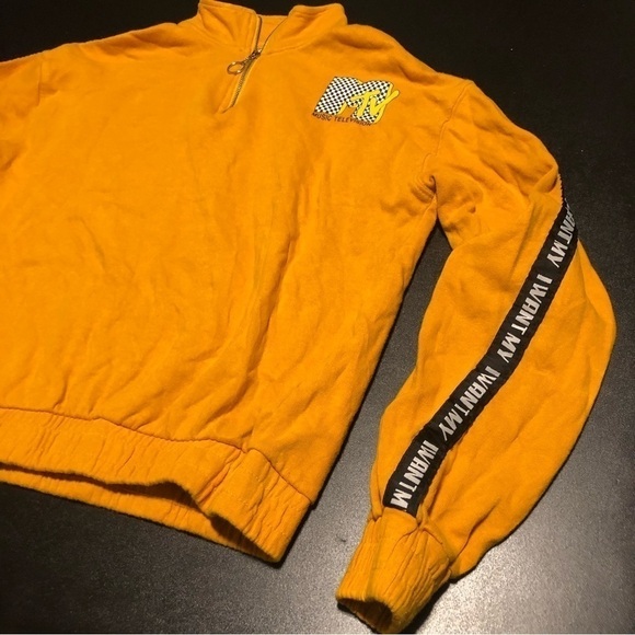 𝅺mtv Sweatshirt Womens Medium Mustard Yellow 1/4 Zip Mock Neck Long Sleeve Top - Picture 3 of 11